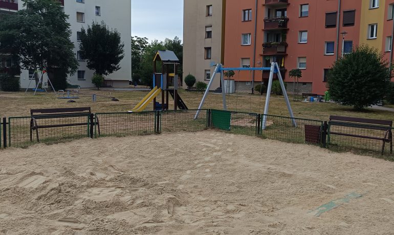 Piaskownice w Kluczborku Spółdzielni Metalowiec